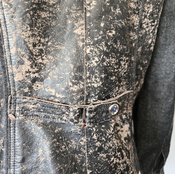 H&D Classic Leather Collection Speckled Leather and Denim Jacket. Size Large - Picture 8 of 16